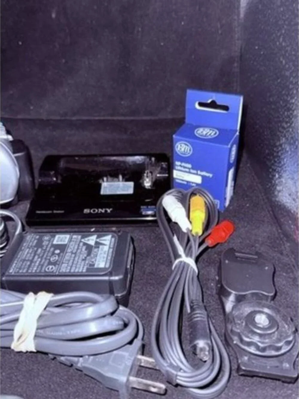 Sony Handycam DCR-SR42 HDD Camcorder Bundle Y2K NightShot 40x Zoom TESTED